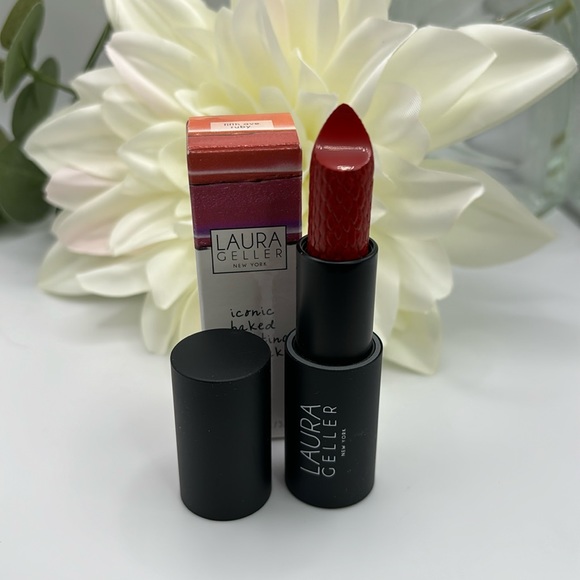Laura Geller Iconic Baked Sculpting Lipstick ~ Fifth Ave Ruby - Picture 1 of 5